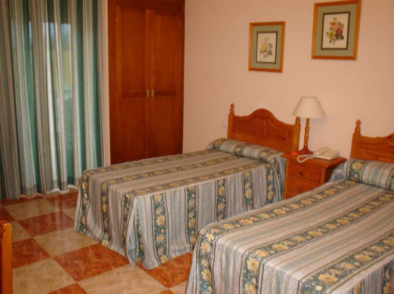 Hotel Monarque El Rodeo Marbella Room photo